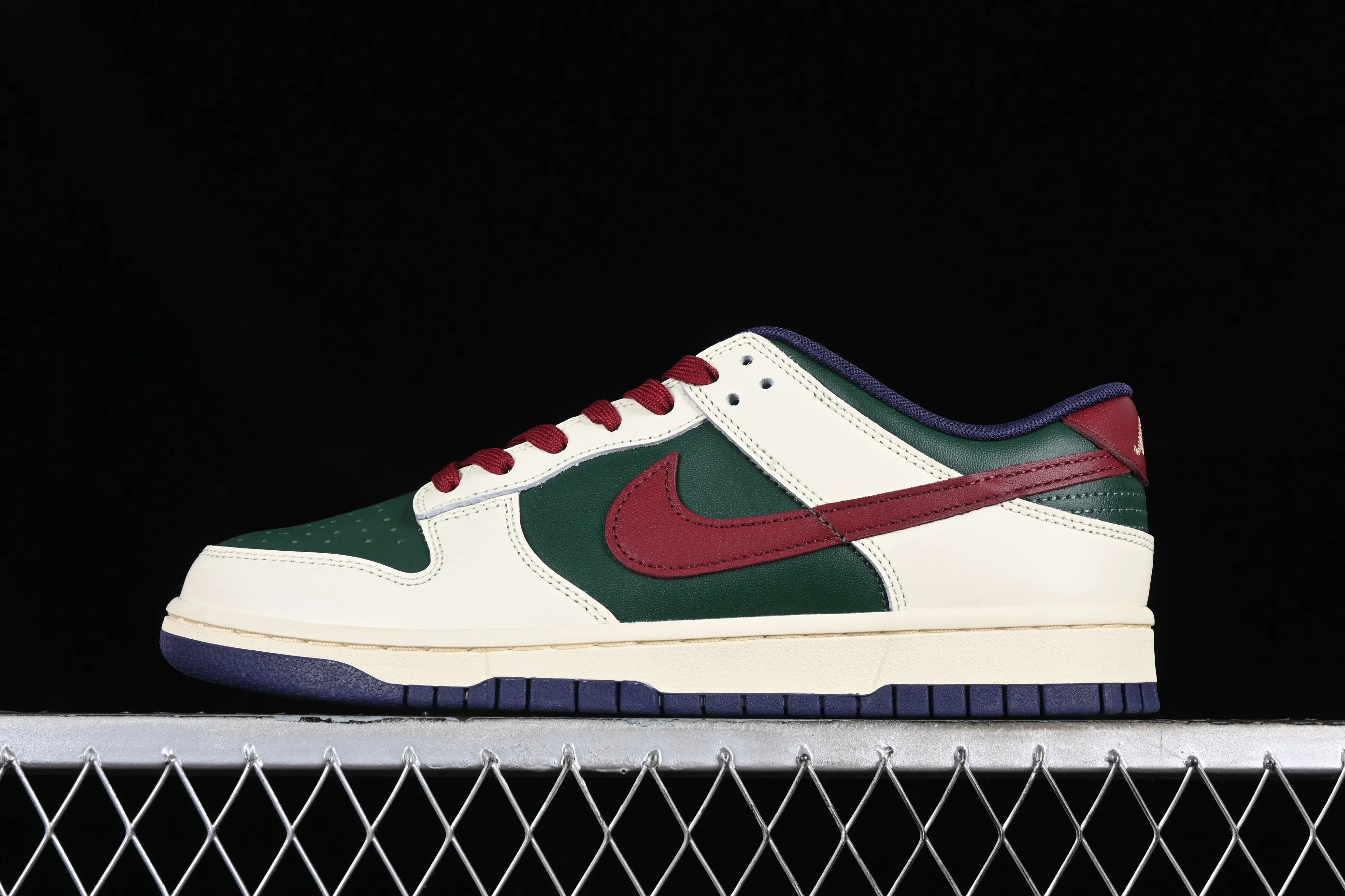 All Categories Nk SB Dunk Series Nk SB Dunk Low Low-top sneakers J version Nk SB Dunk Low "Gorge Green" SB low-top casual sneakers FV8106-361
